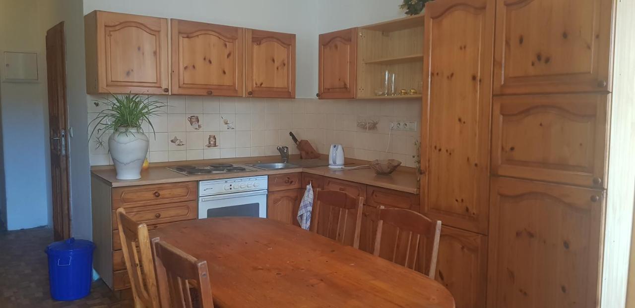 Apartman Namesti 2 Horni Blatna Ngoại thất bức ảnh